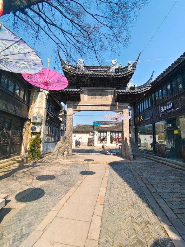 逃离古金字塔